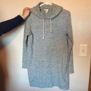 Women’s cowl neck tunic, grey, size small, has pockets